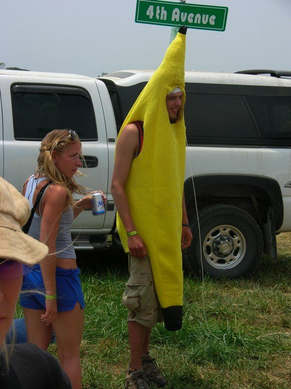 http://www.livemusicblog.com/images/bananaman/bananaman.jpg