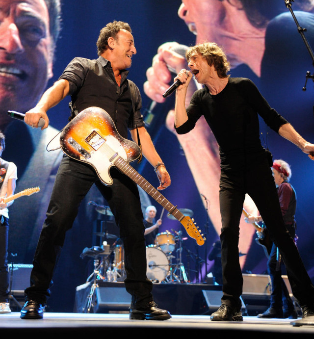 Bruce Springsteen and Mick Jagger @ Prudential Center, Newark, NJ - 12/15/12 || Photo via @RollingStones Twitter