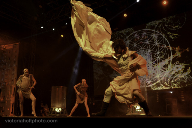 VictoriaHolt_20140420_Coachella_104_LucentDossier