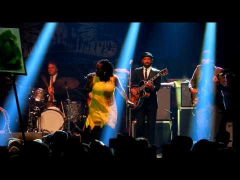 Sharon Jones &amp; The Dap-Kings &quot;I Heard It Through The Grapevine&quot; - Bear Creek 2012 (3 of 6)