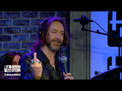 Chris Robinson Recalls Bob Dylan Flipping Off the Rolling Stones