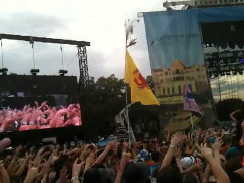 Skrillex- ACL Festival 2011- wub wub wub