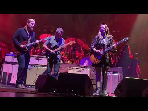 Key To The Highway with Luther Dickinson - Tedeschi Trucks Band 2019-10-01 @ Beacon