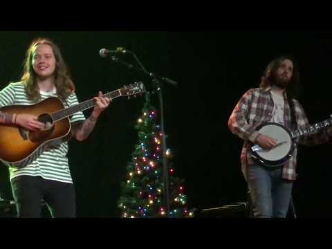 Billy Strings - Sled Ride (String The Halls 2)