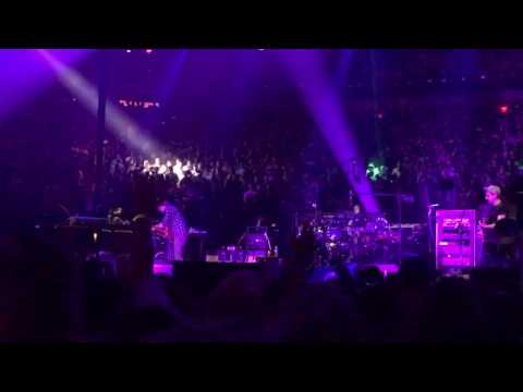 Phish - Everything In Its Right Place (Radiohead cover) - MSG Bakers Dozen - 8-4-17