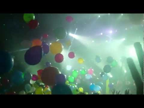 Umphrey&#039;s Mcgee- The Triple Wide/NYE Ball Drop 12/31/2012