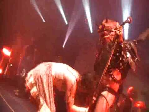 Oderus gives Margaret Cho a face full at Bonnaroo 2010