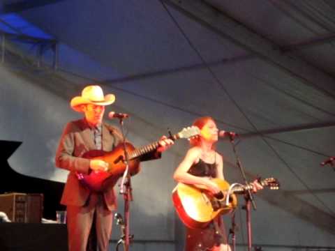 Gillian Welch with David Rawlings - Look at Miss Ohio at ACL 2011