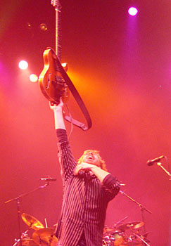 Trey Anastasio on 2/28/03, Photo by Walfredo