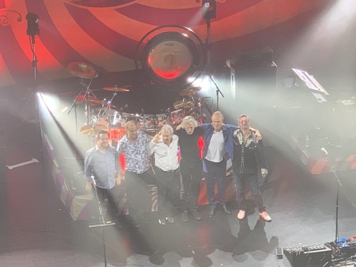 pink floyd reunion roger waters joins nick mason in new york city 4-18-2019