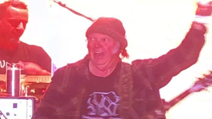 Neil Young Closes Bottlerock Set With Keep On Rockin In The Free World Sound Gets Cut Keeps Playing Anyway Live Music Blog