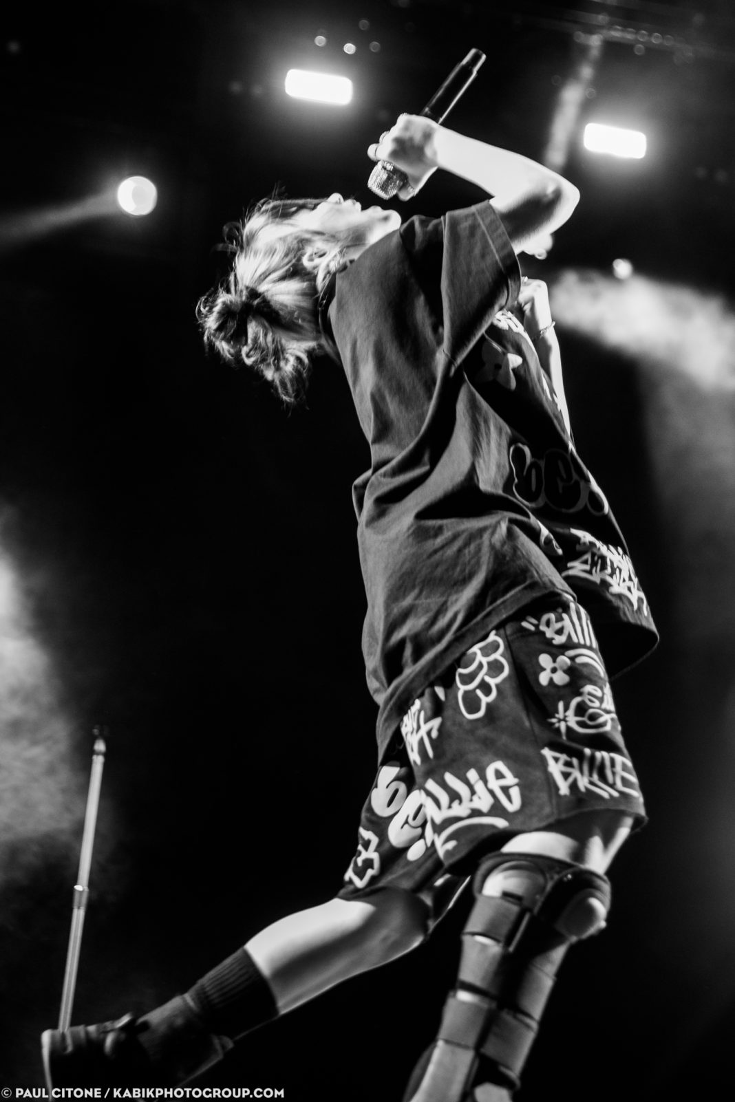 Billie Eilish Scared & Amazed @ Life is Beautiful 2019 [PHOTOS / VIDEOS ...